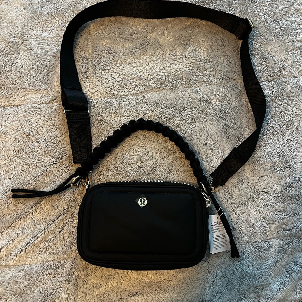 Lululemon Black Crossbody Camera Bag With Removable Braided Handle